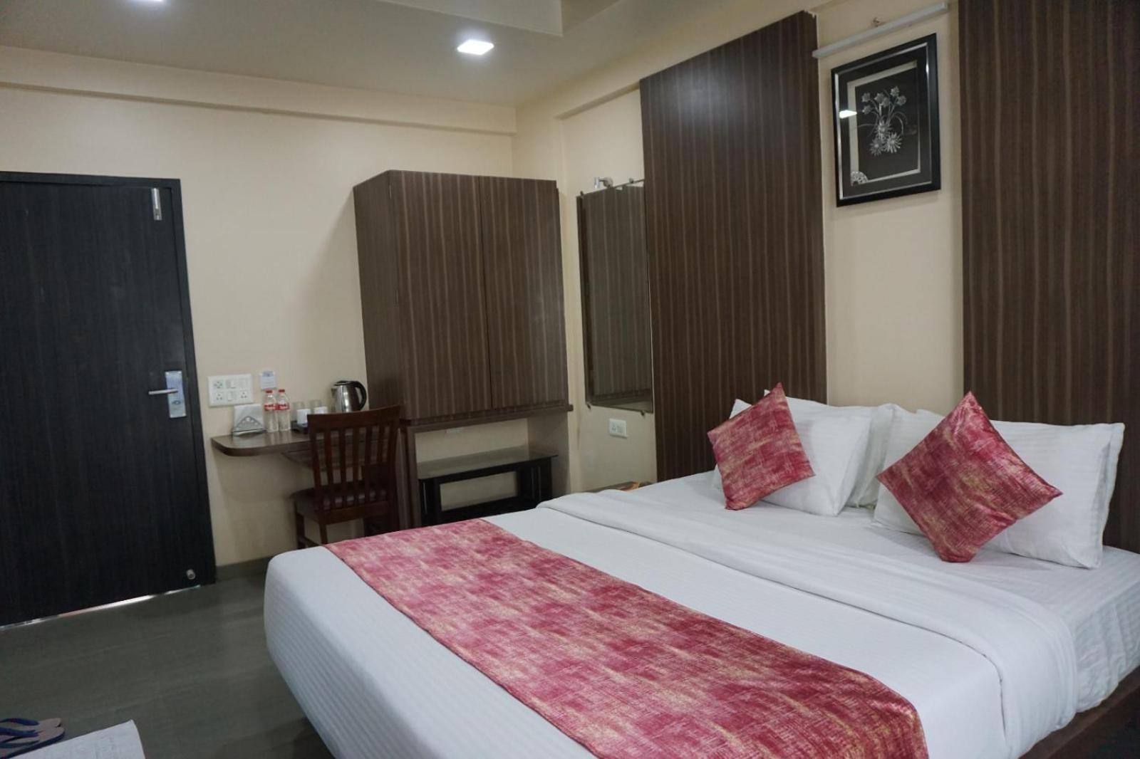 Hotel Yash Executive Aurangabad  Luaran gambar